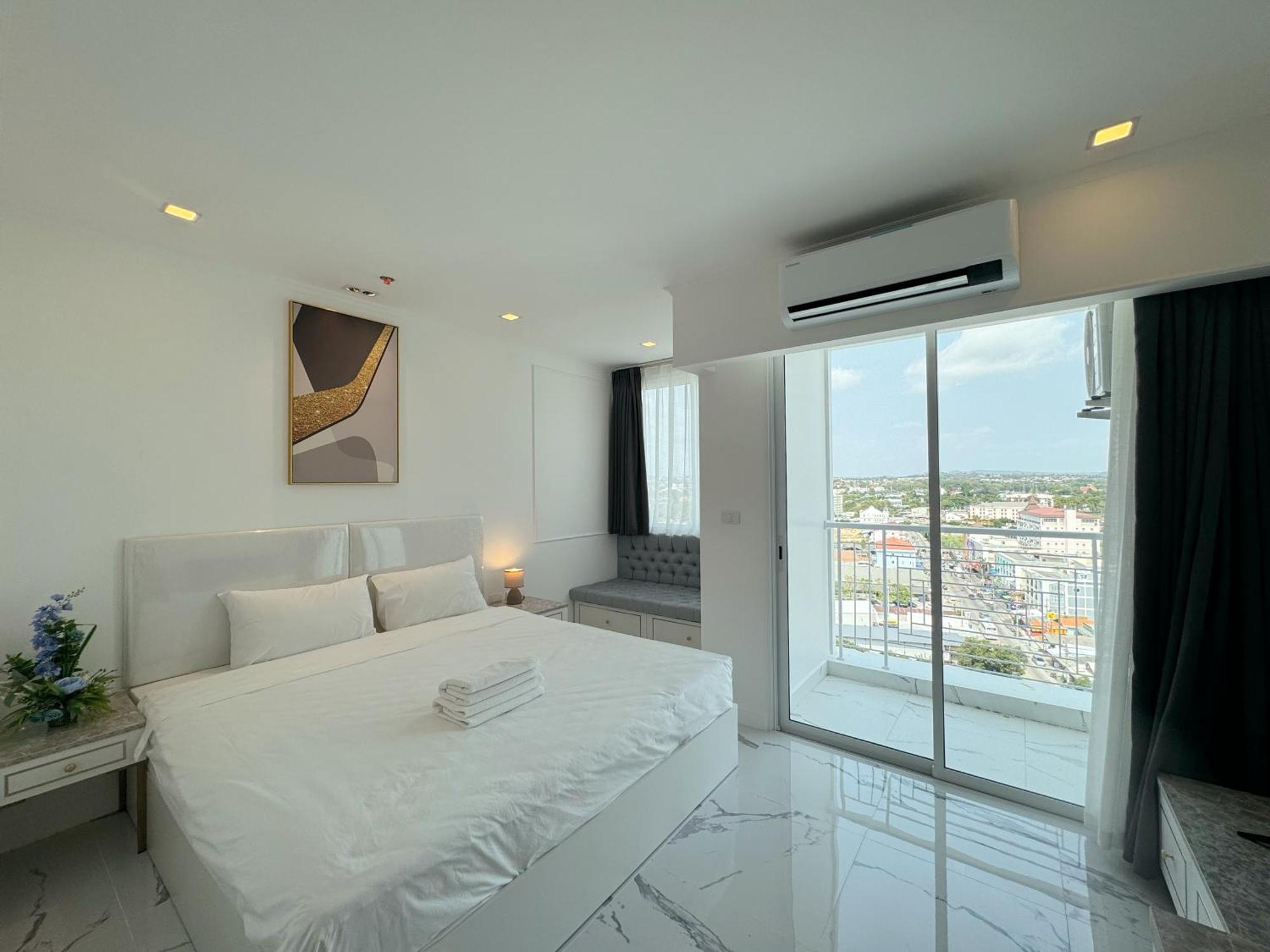 The Empire Chic Residence Jomtien & Yahaha Praia de Jomtien Exterior foto