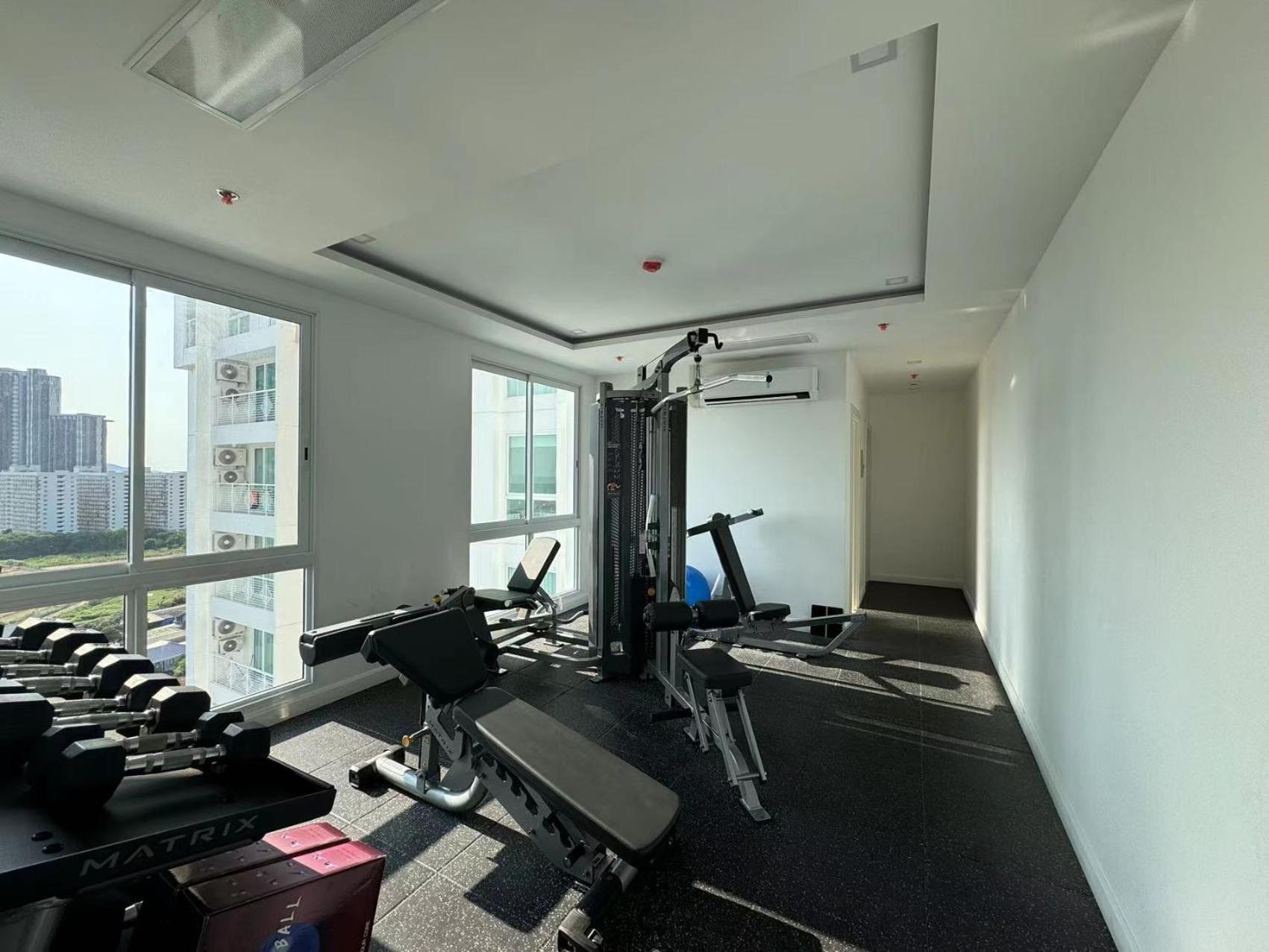 The Empire Chic Residence Jomtien & Yahaha Praia de Jomtien Exterior foto