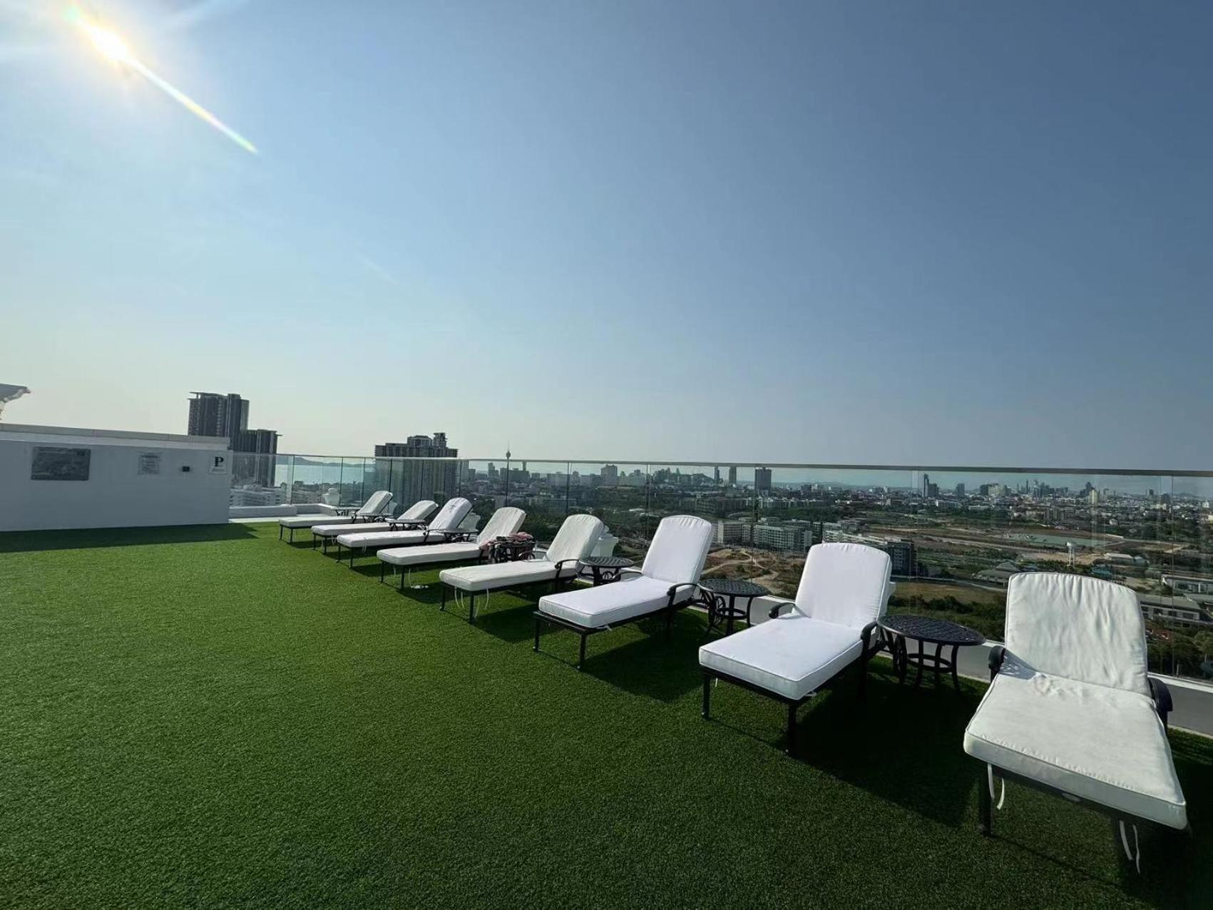 The Empire Chic Residence Jomtien & Yahaha Praia de Jomtien Exterior foto