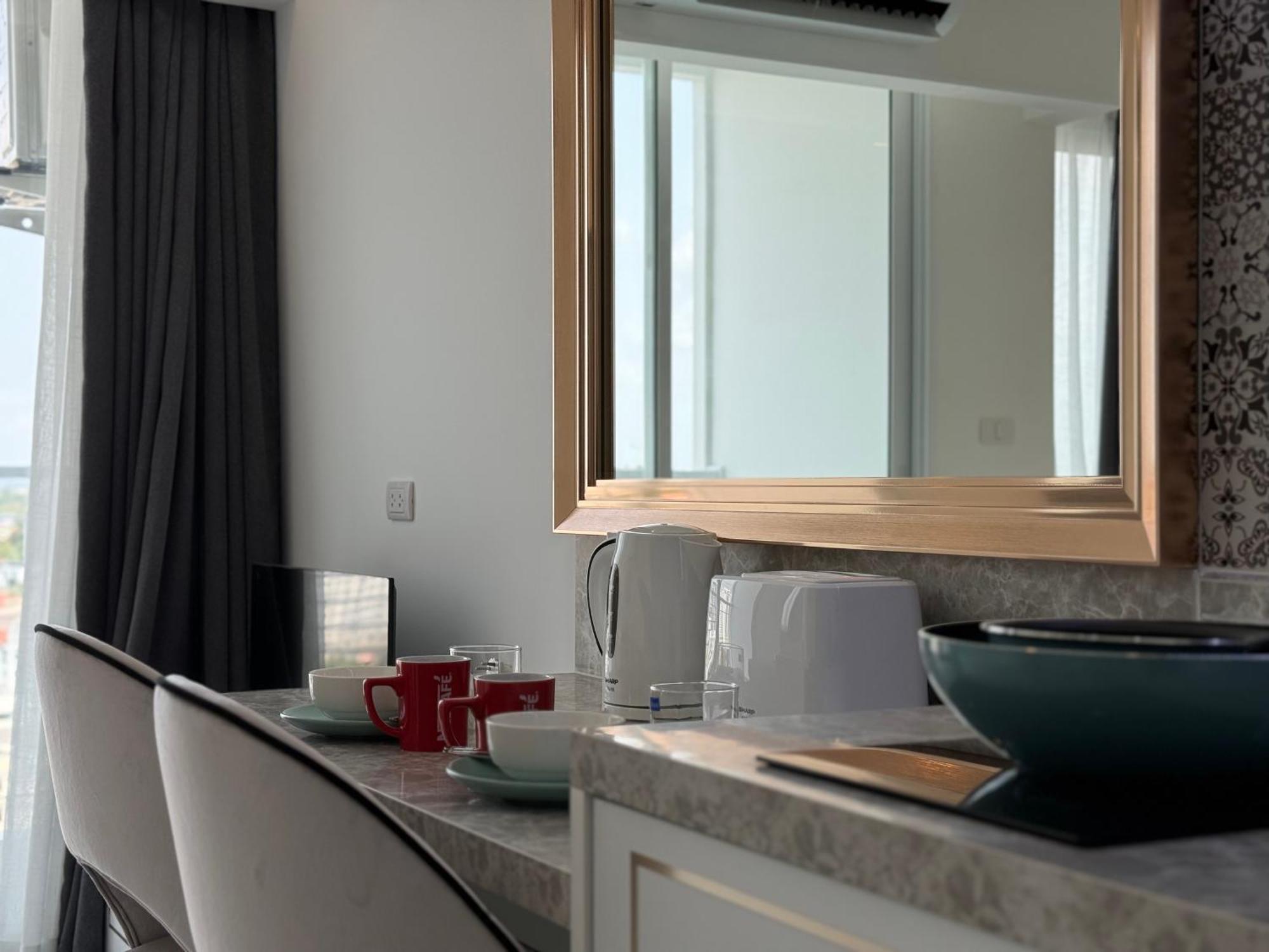 The Empire Chic Residence Jomtien & Yahaha Praia de Jomtien Exterior foto