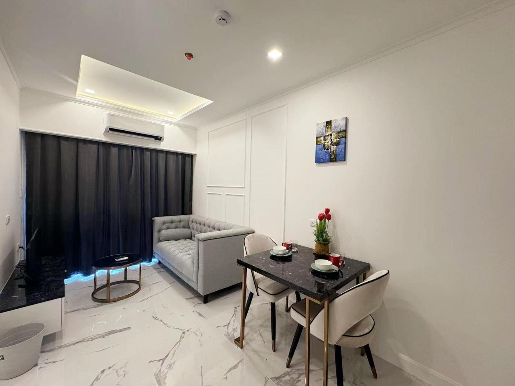 The Empire Chic Residence Jomtien & Yahaha Praia de Jomtien Exterior foto